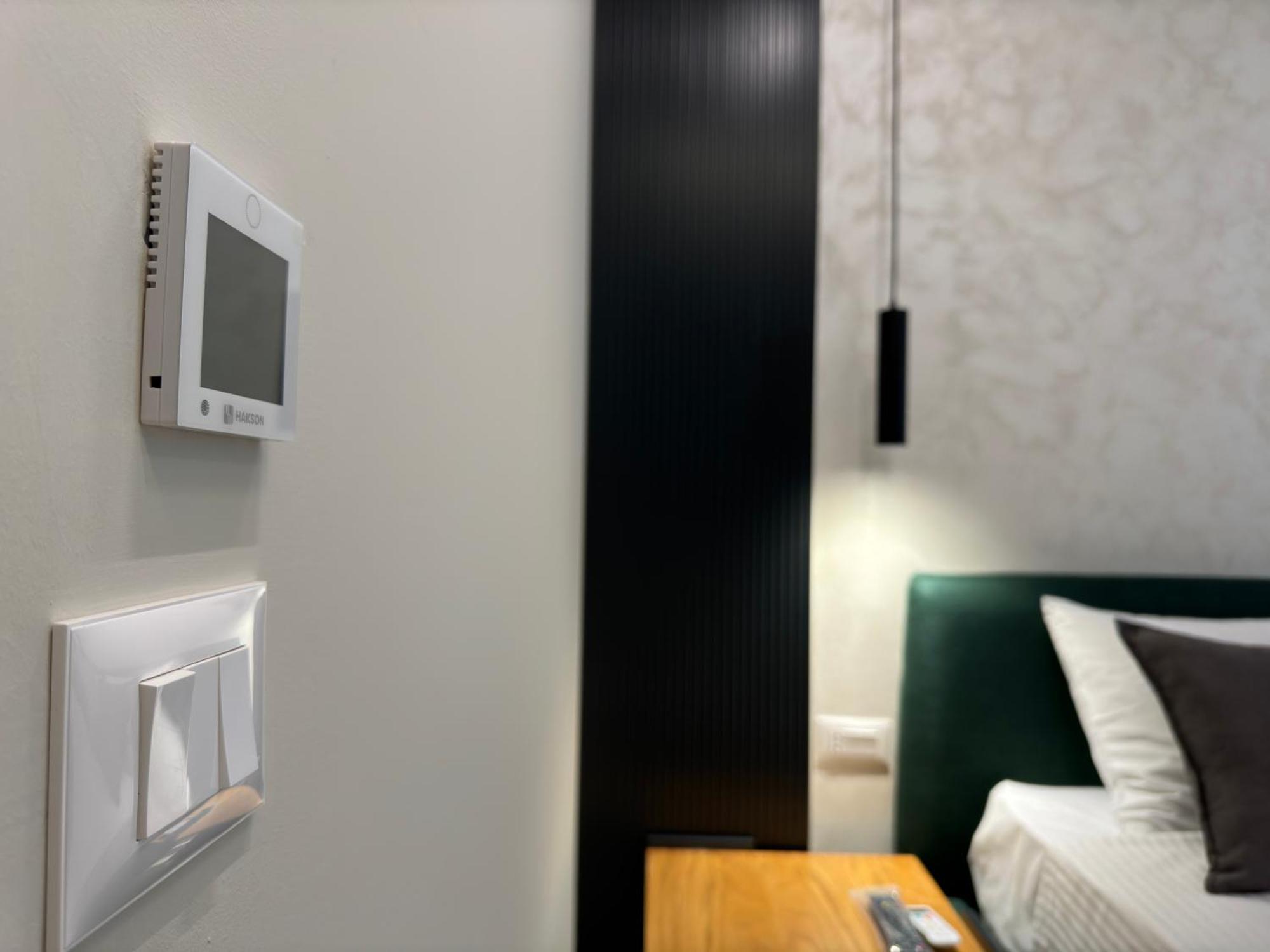 Twins Hotel Wlora Zewnętrze zdjęcie