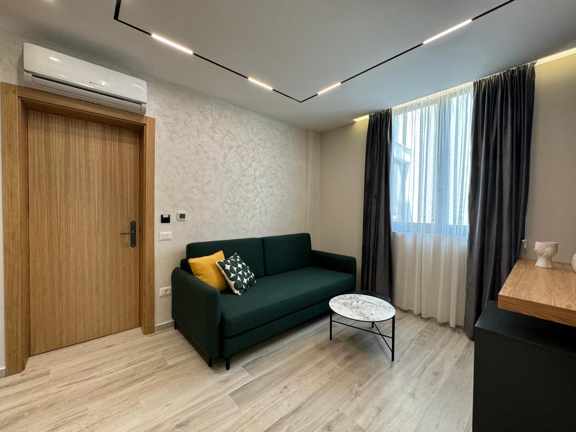 Twins Hotel Wlora Zewnętrze zdjęcie