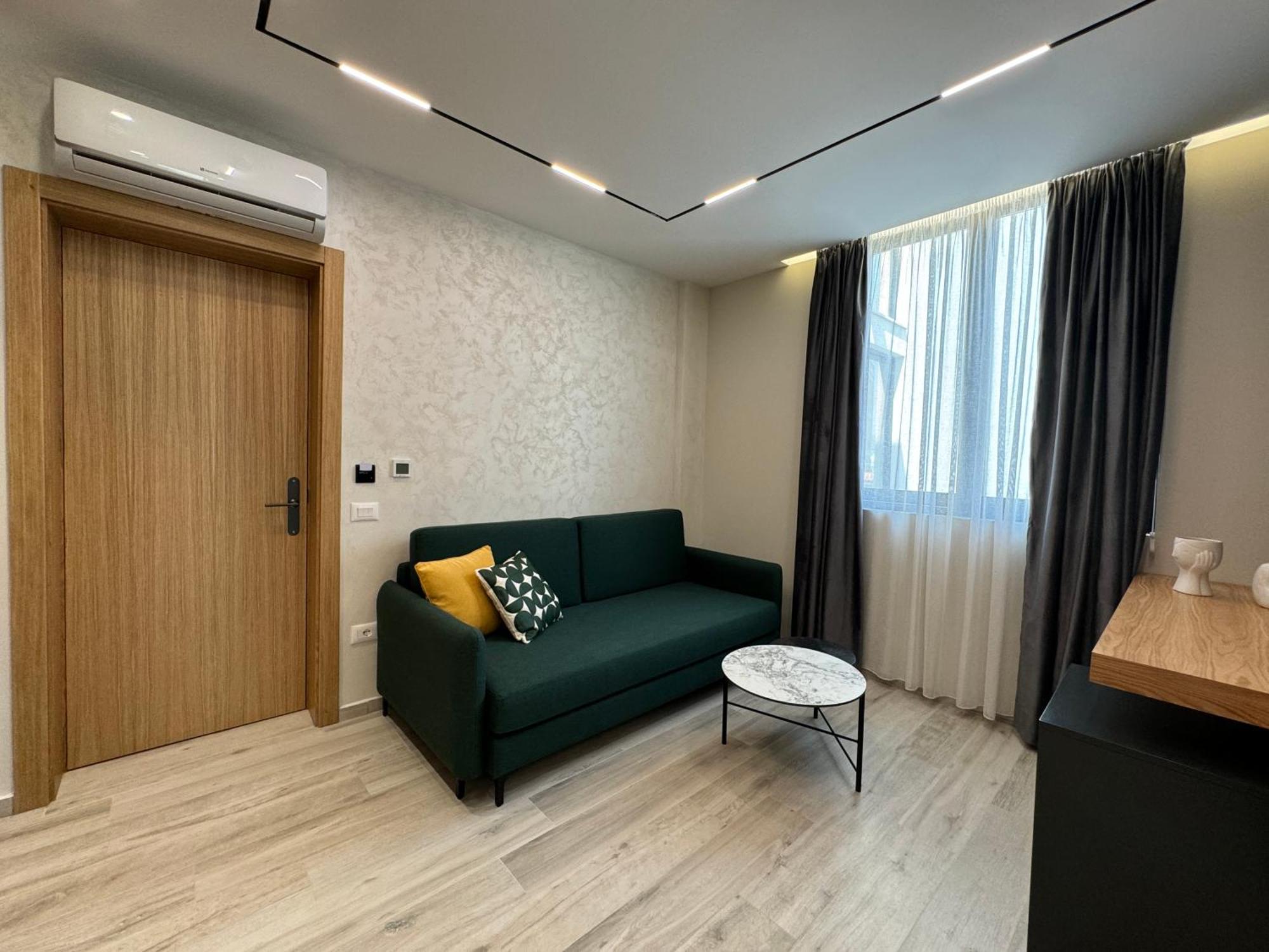 Twins Hotel Wlora Zewnętrze zdjęcie