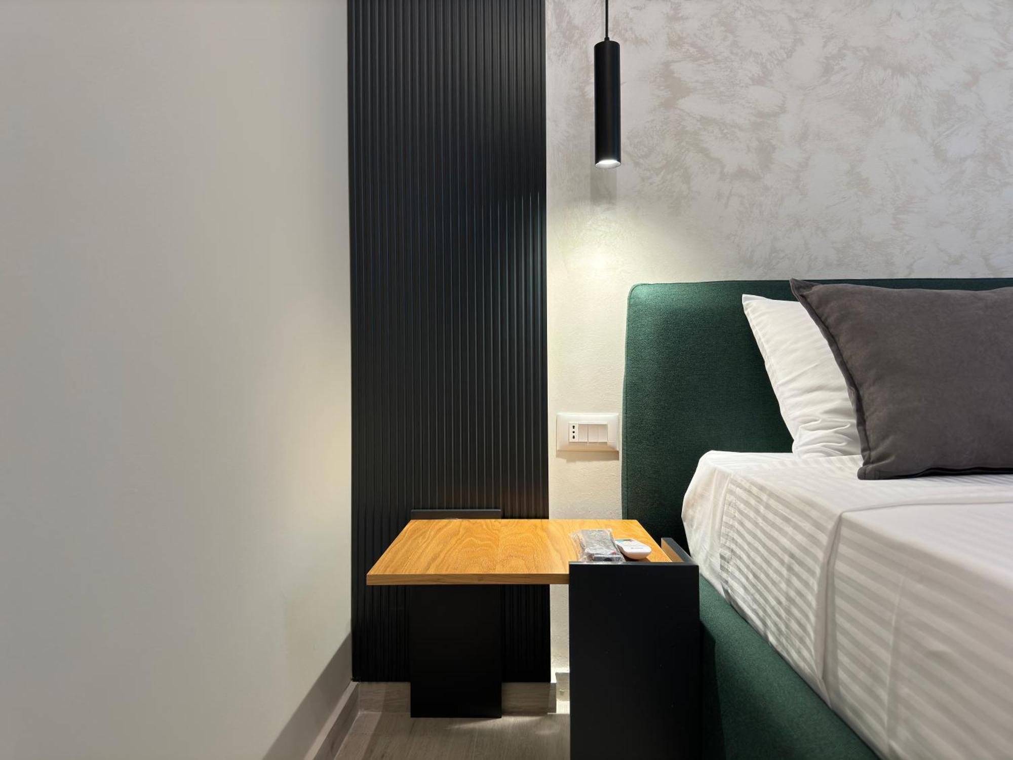 Twins Hotel Wlora Zewnętrze zdjęcie